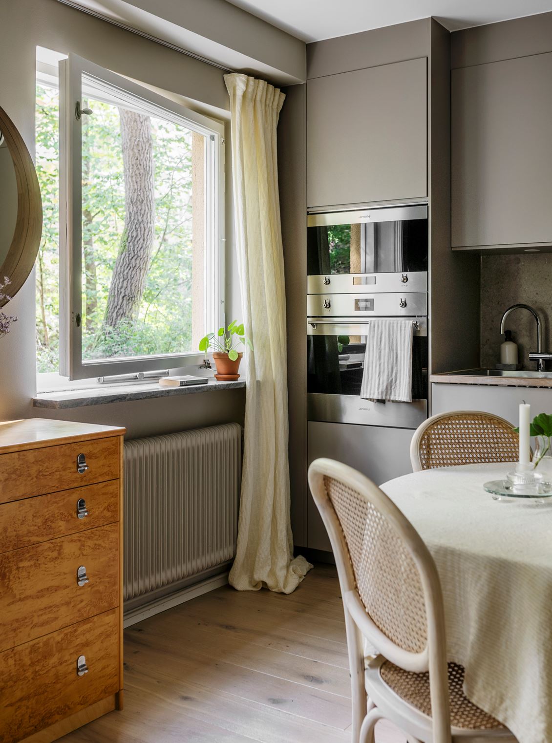 cuisine grise design appartement 50m2 décoration scandinave