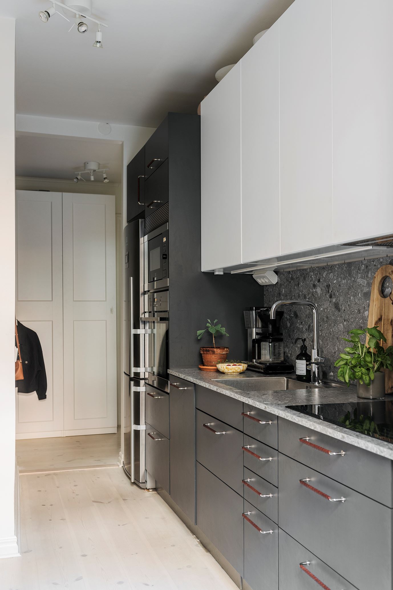 cuisine design grise et blanche cuisine design grise et blanche