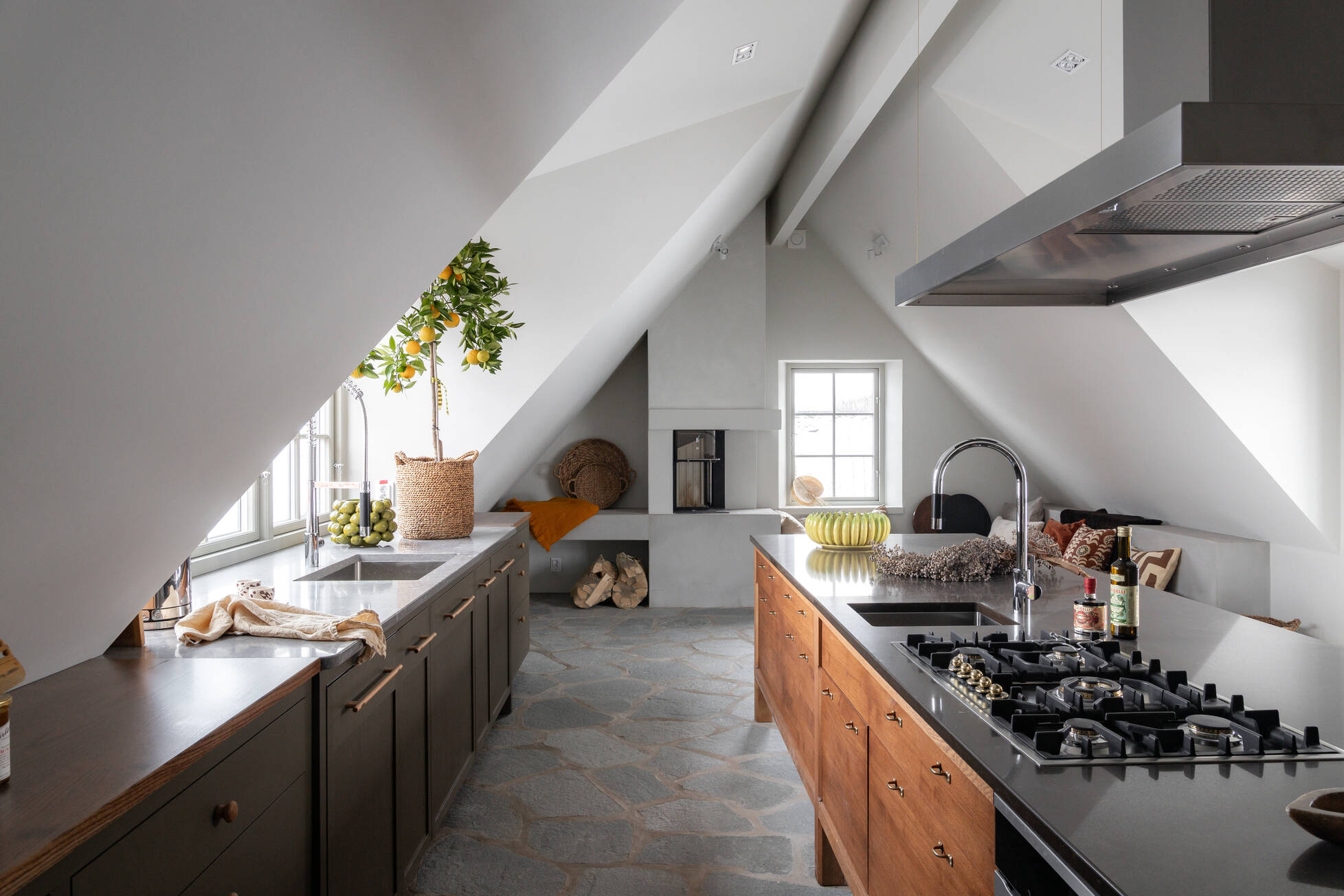 cuisine bois maison ancienne rénovée décoration design