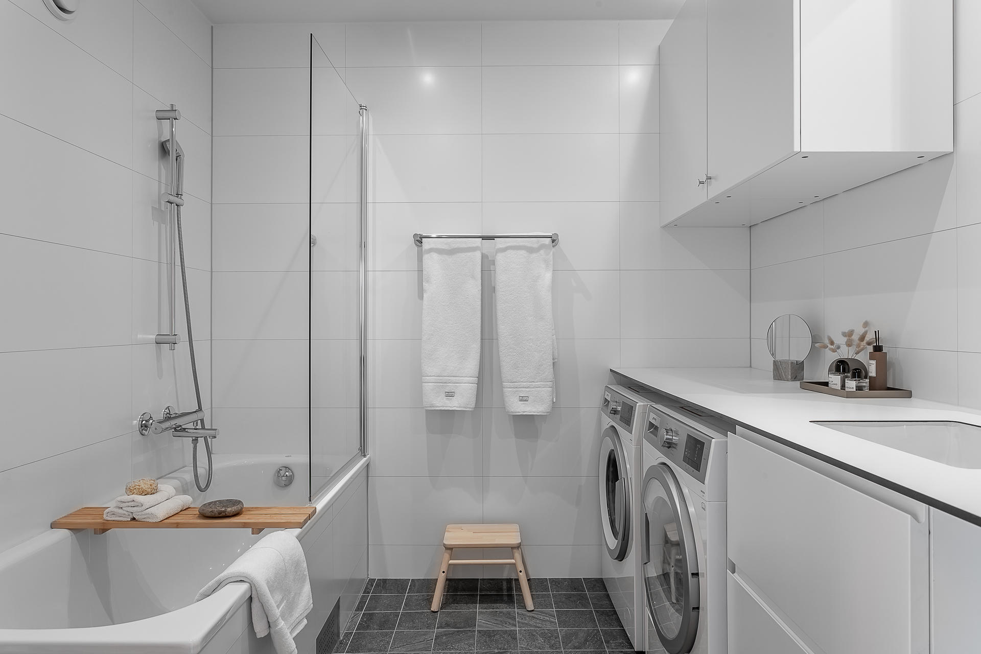 salle de bain avec buanderie salle de bain avec buanderie