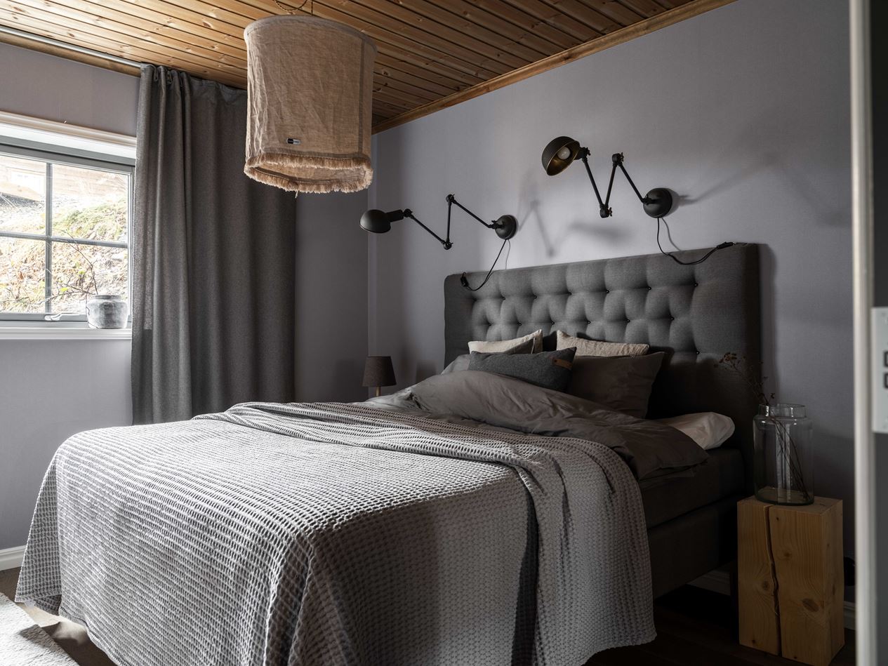 chambre grise maison de montagne