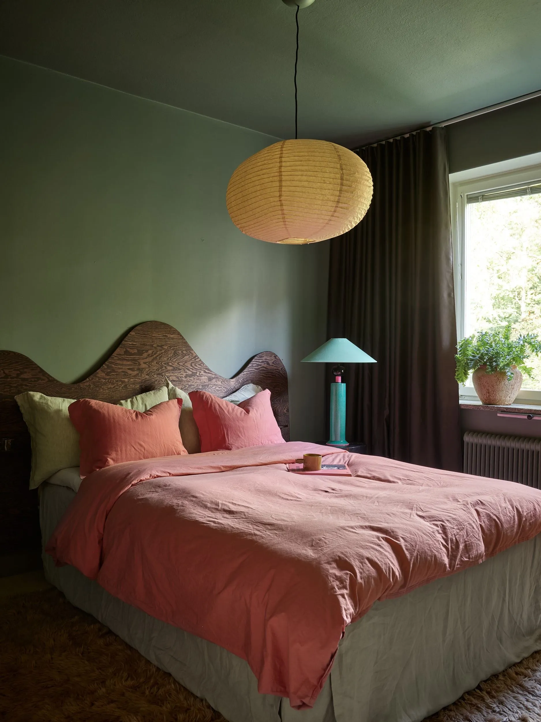 chambre verte dans appartement décoration vintage