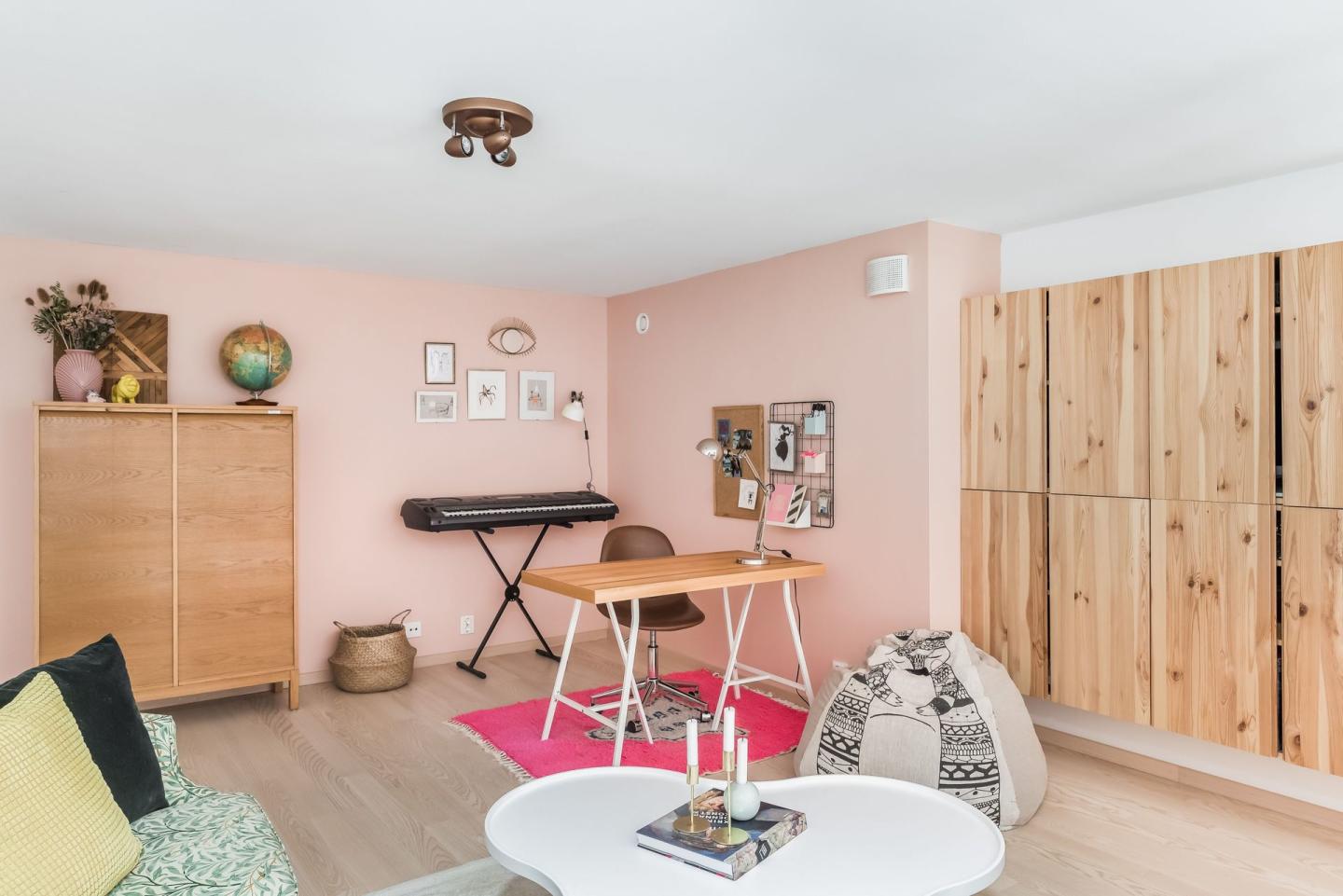 bureau sur mezzanine mur rose bureau sur mezzanine mur rose