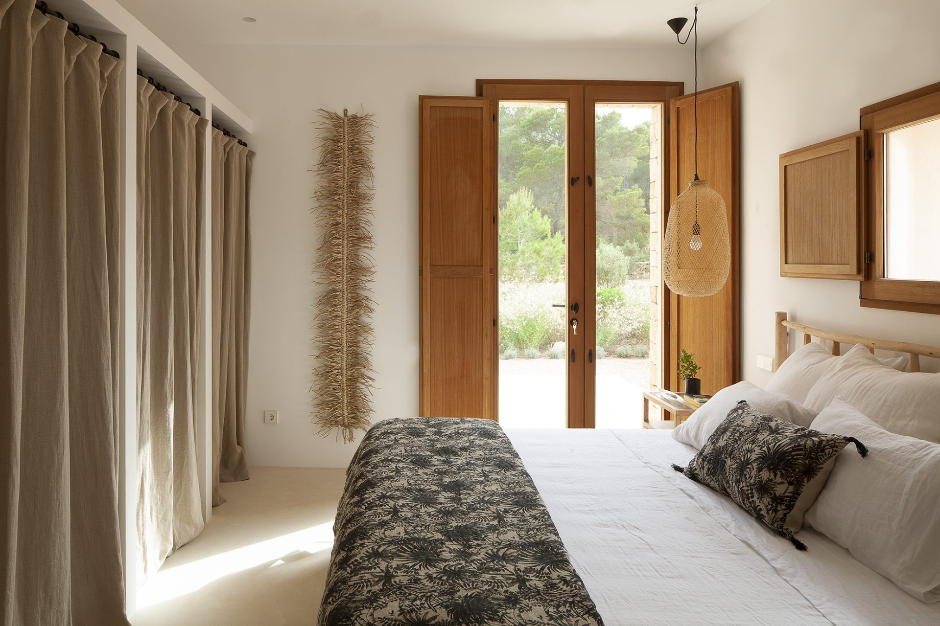 chambre maison en pierres décoration contemporaine et naturelle