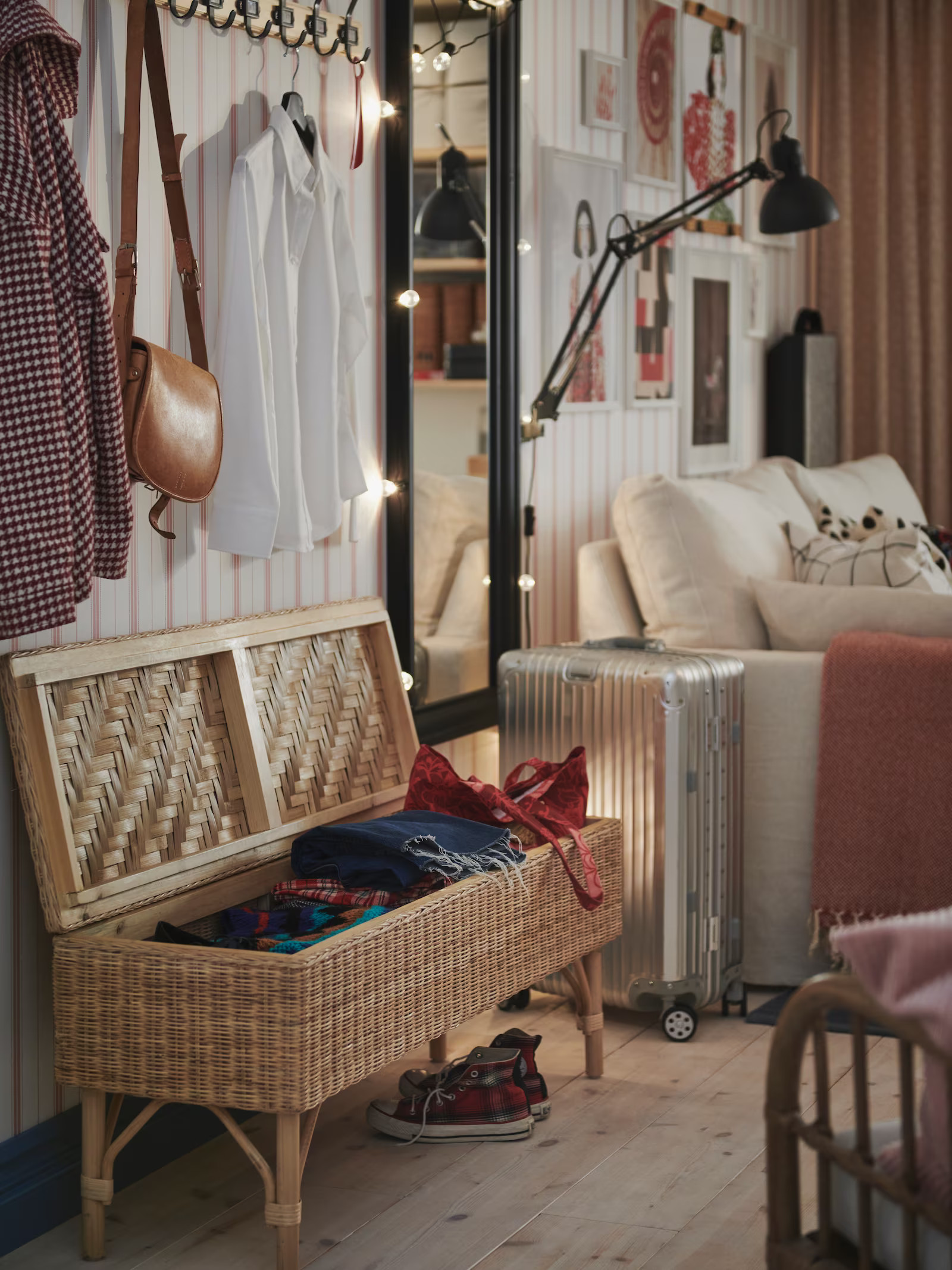 Comment aménager une chambre multi-fonctions chambre d'amis bureau IKEA