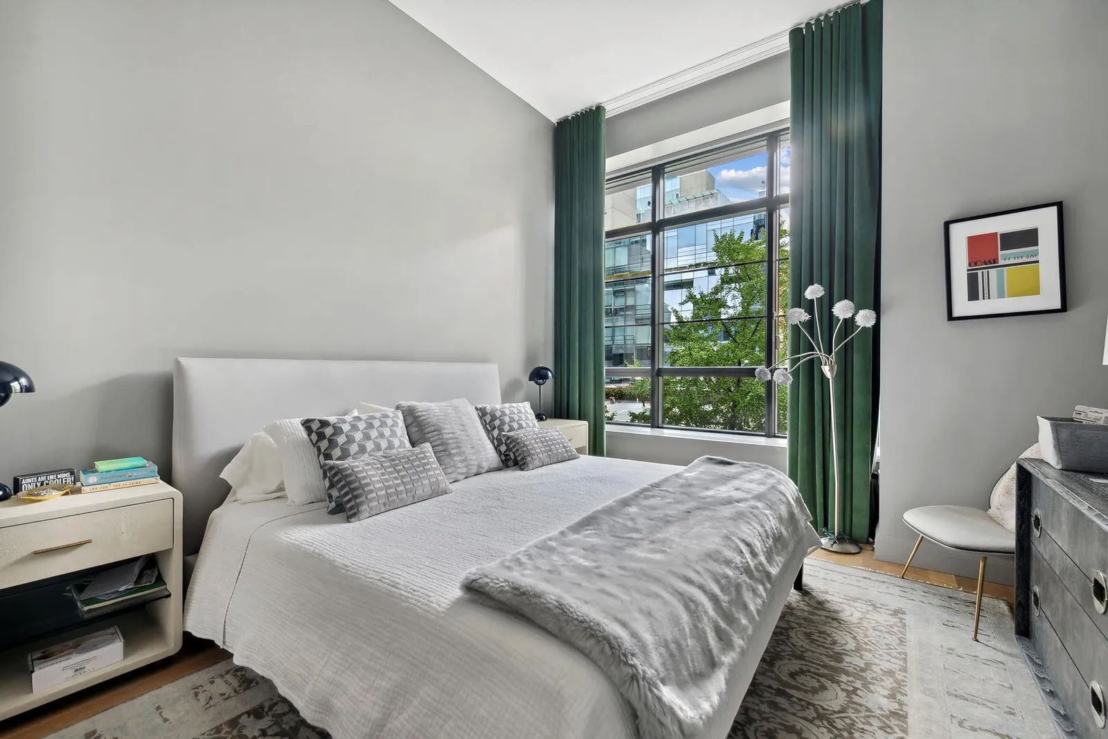 chambre avec baie vitrée décoration contemporaine