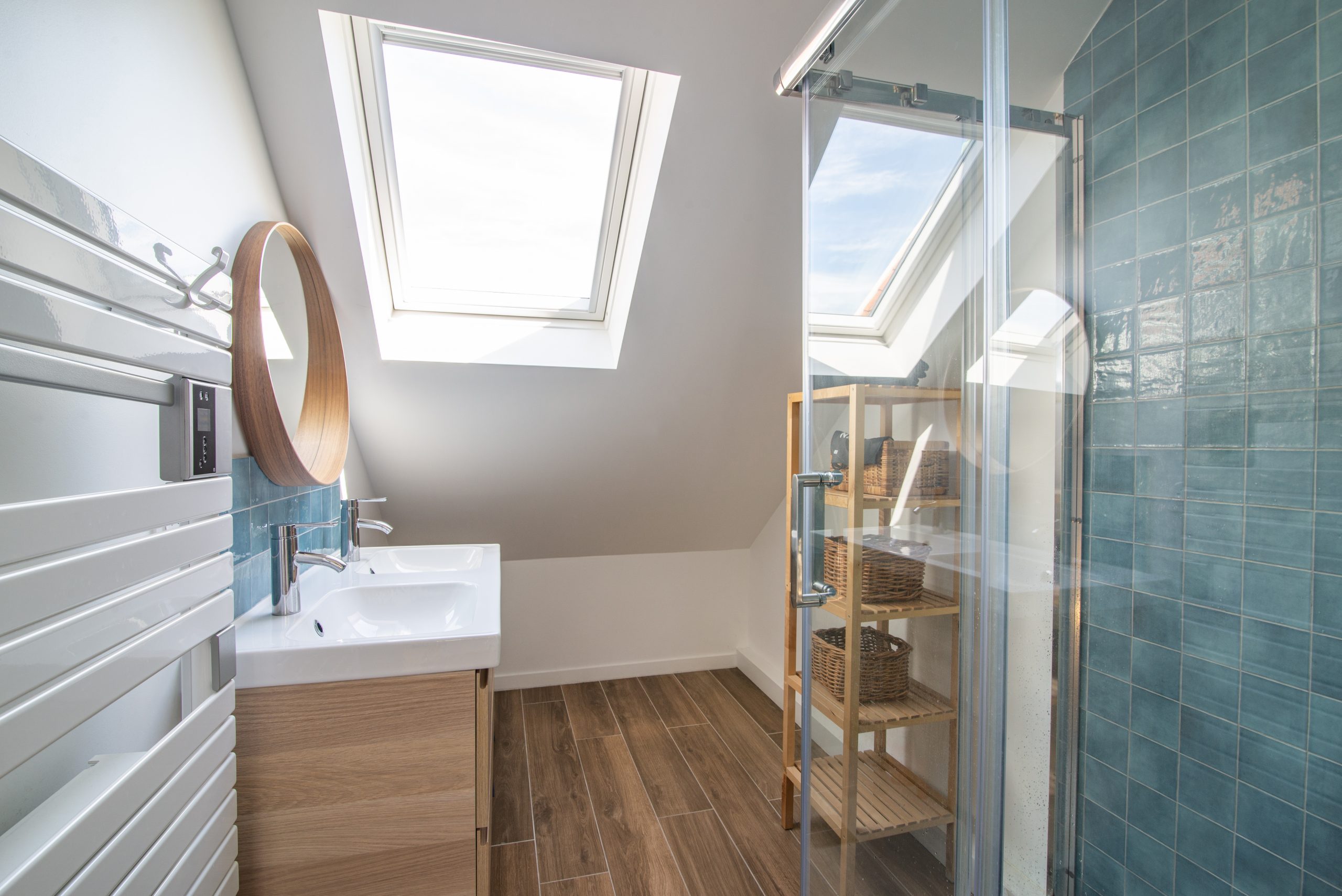 salle de bain mansardée avec velux salle de bain mansardée avec velux