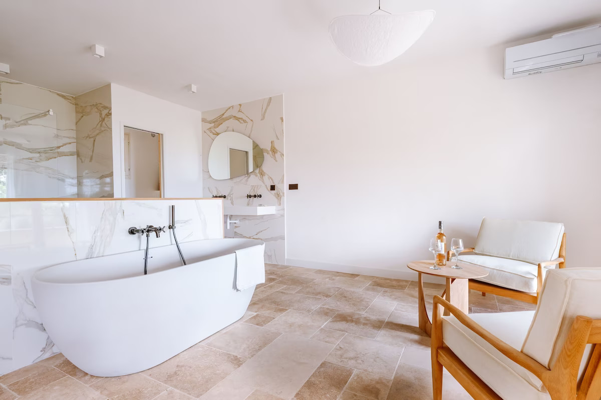 salle de bain design Mas du Loriot salle de bain design Mas du Loriot