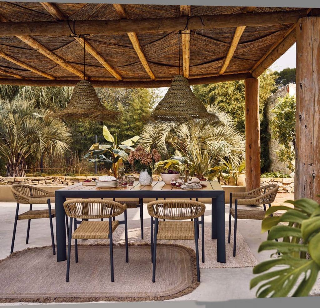 terrasse avec pergola bois  maisons du Monde 2024