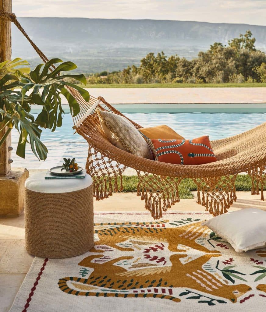 hamac près piscine  maisons du Monde 2024