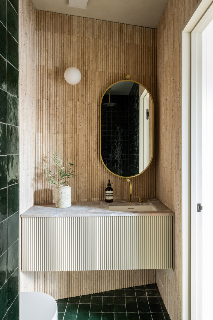 salle de bain bois décoration contemporaine