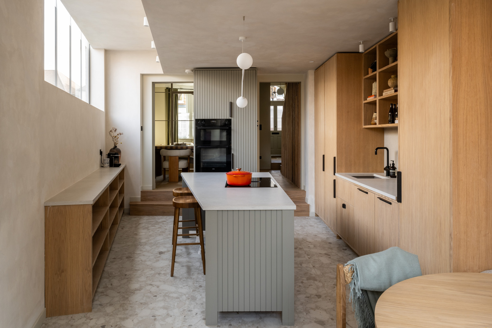 cuisine bois avec îlot décoration contemporaine