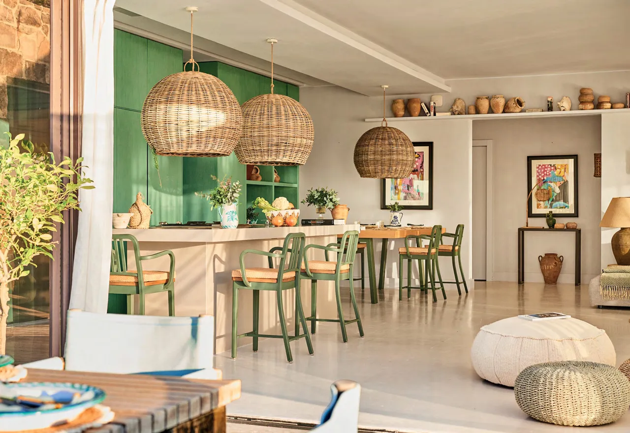 cuisine ouverte sur salon maison en pierres Villa Punta Paloma Tarifa