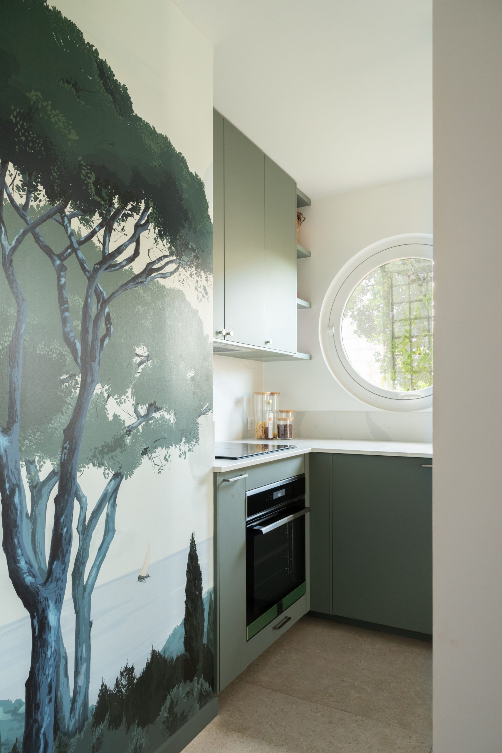 cuisine verte Studio Castille Photo : © Cassandre Favaro cuisine verte Studio Castille Photo : © Cassandre Favaro