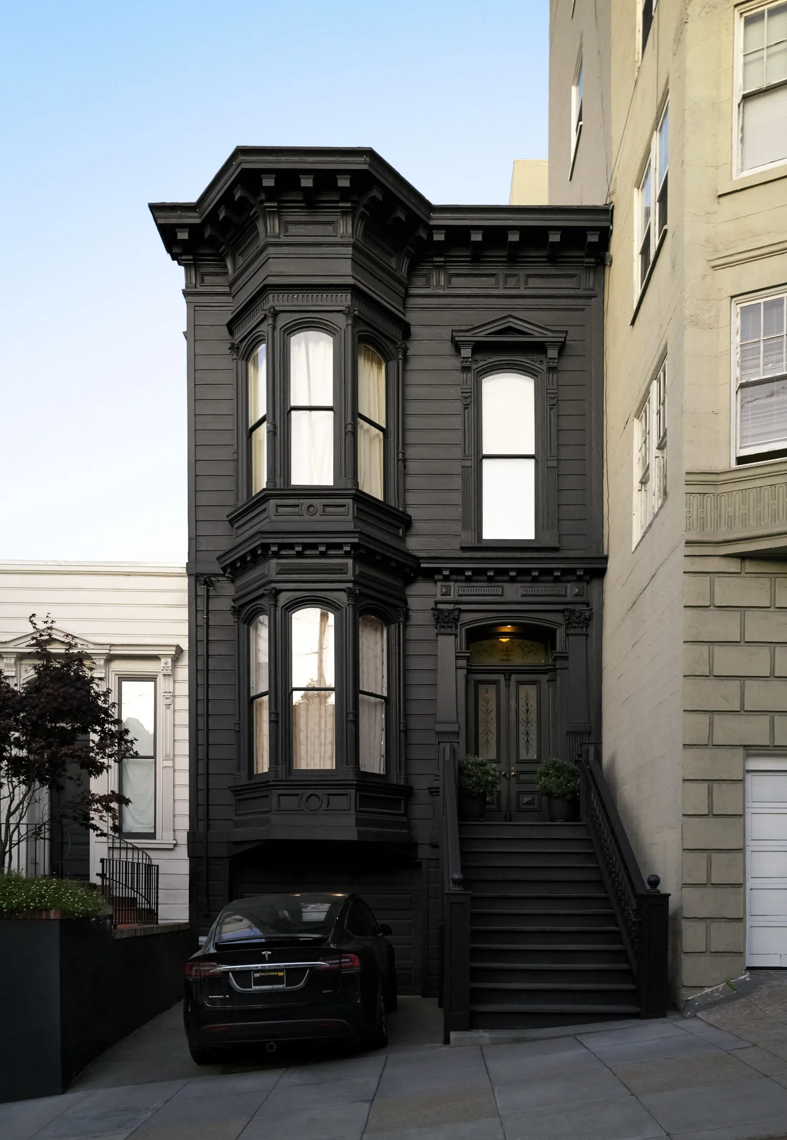 maison à la façade noire San Francisco maison à la façade noire San Francisco
