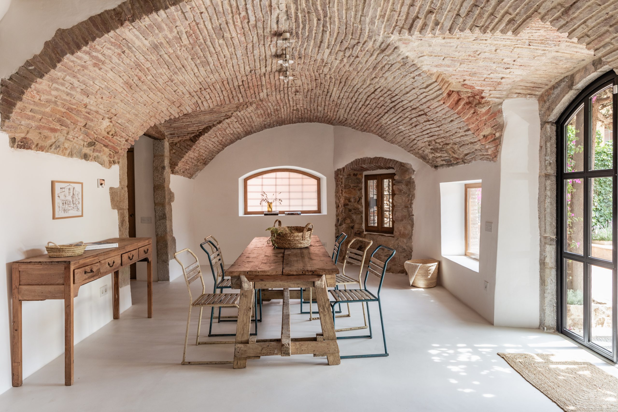 salle à manger plafond vouté en briques en Catalogne salle à manger plafond vouté en briques en Catalogne