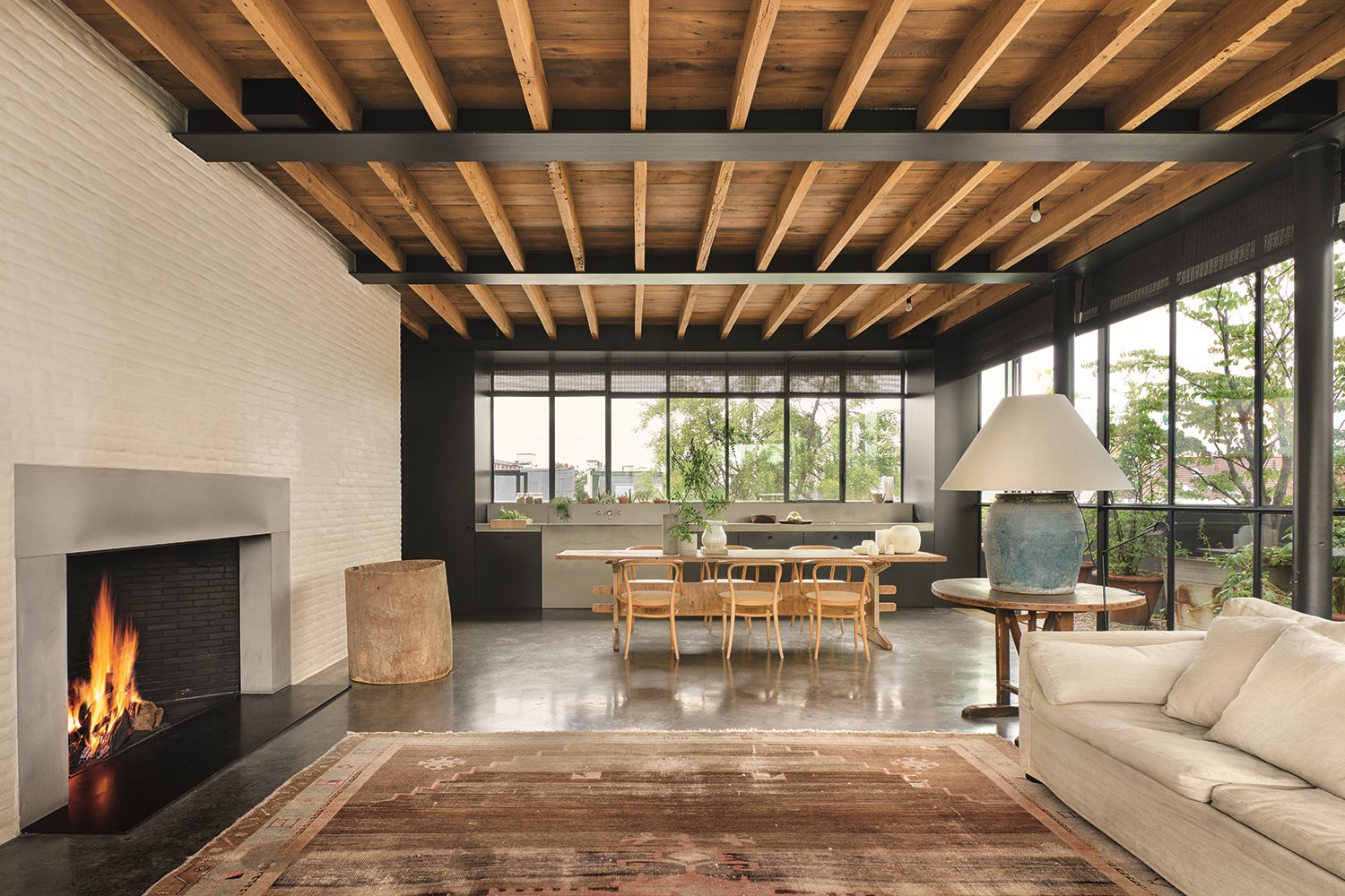 salon avec cheminée décoration contemporaine
