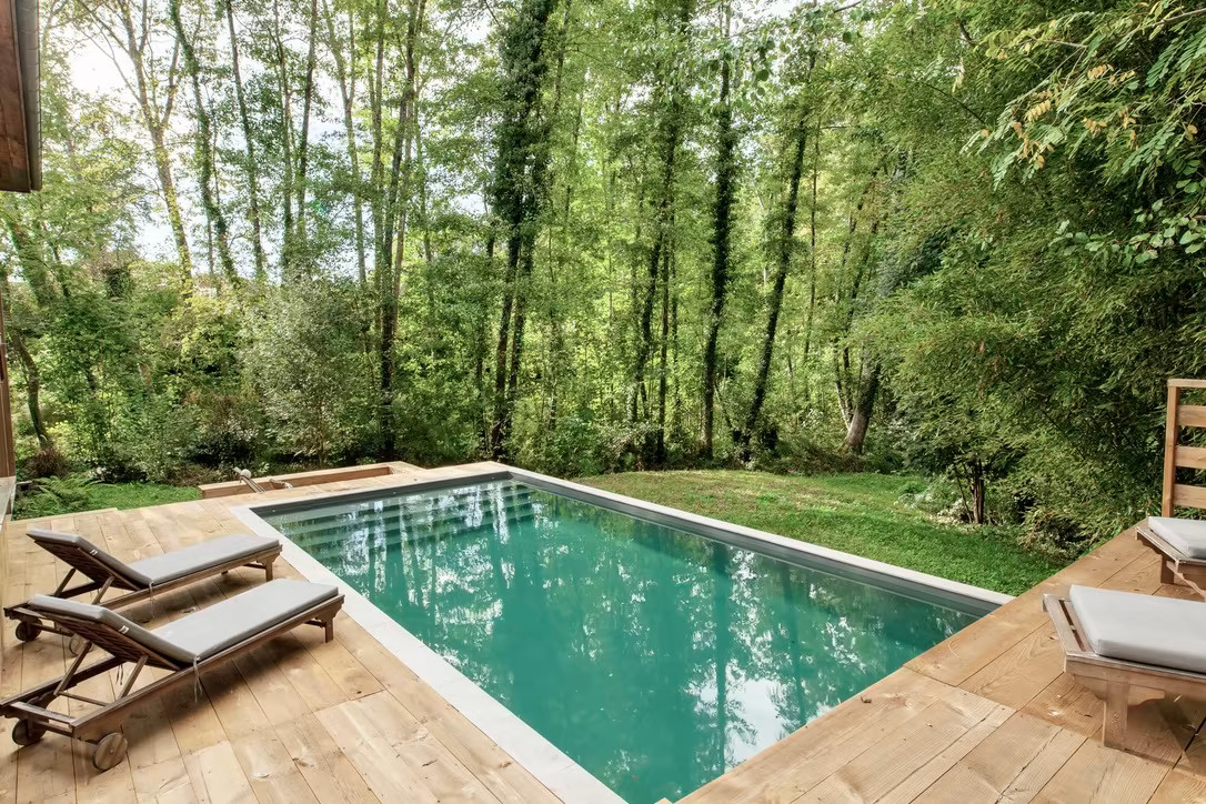 piscine avec terrasse bois