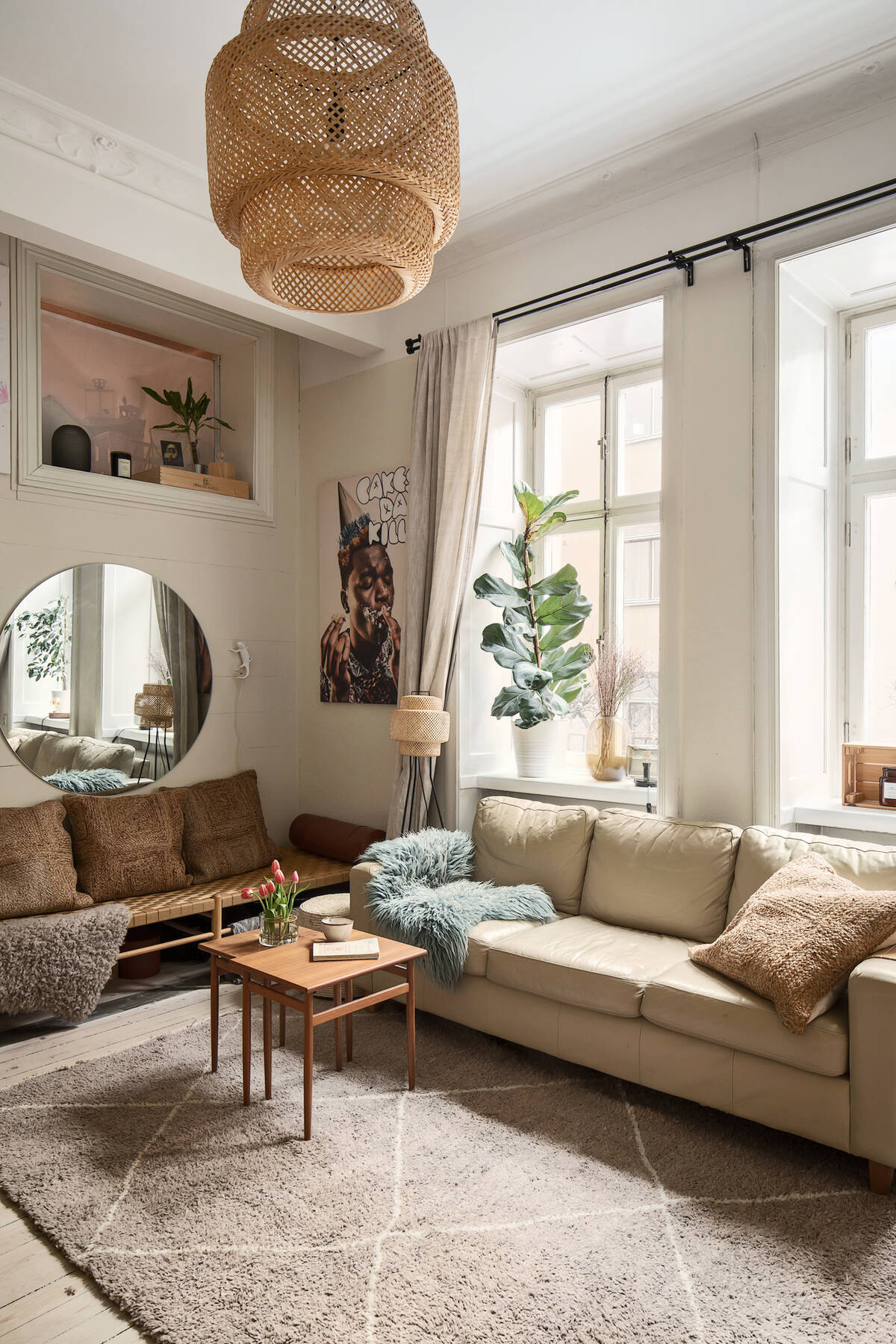 salon avec chambre en mezzanine appartement 48m2