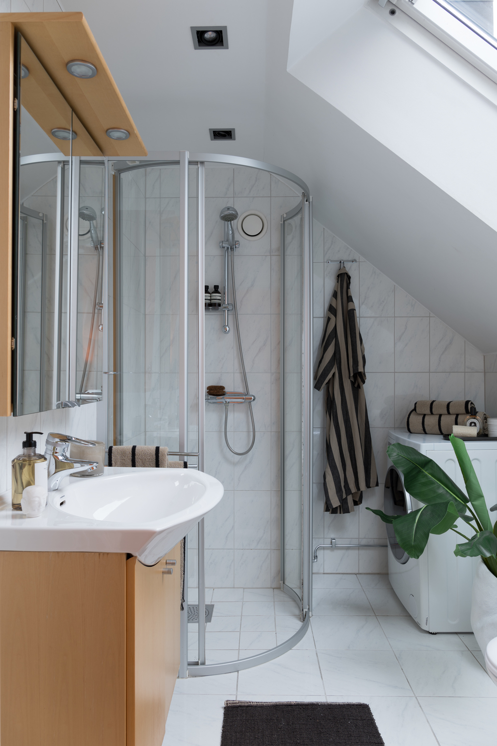 salle de bain mansardée