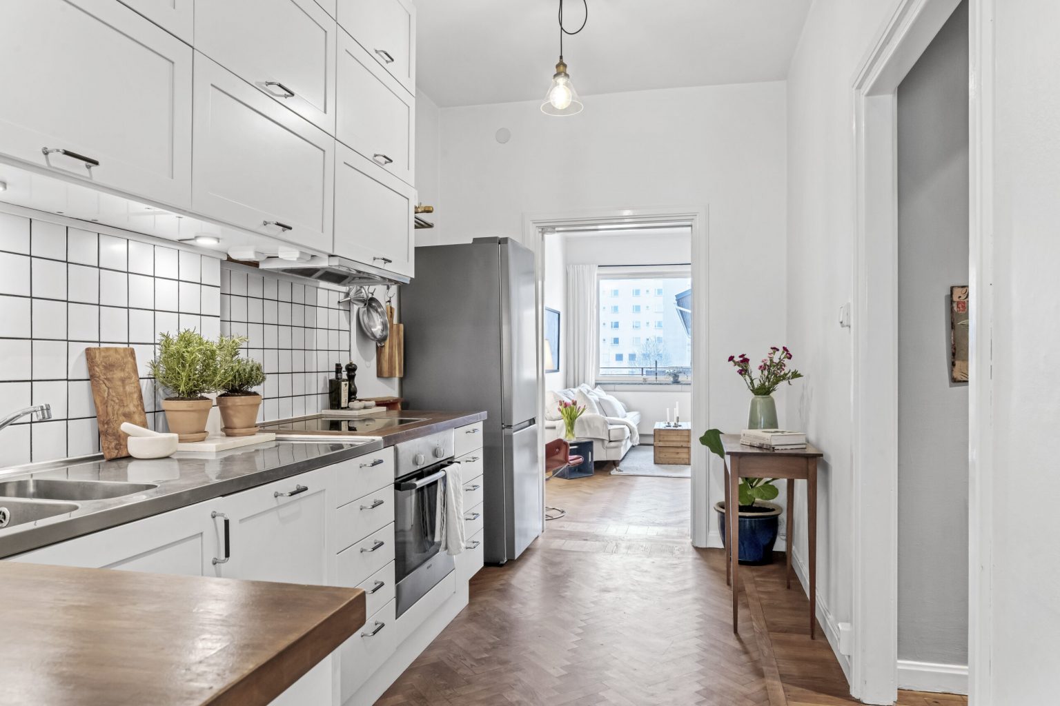 cuisine sans fenêtre deux-pièces 49m2