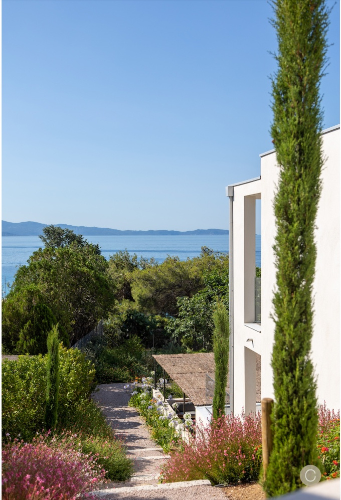terrasse maison contemporaine maison Corse
