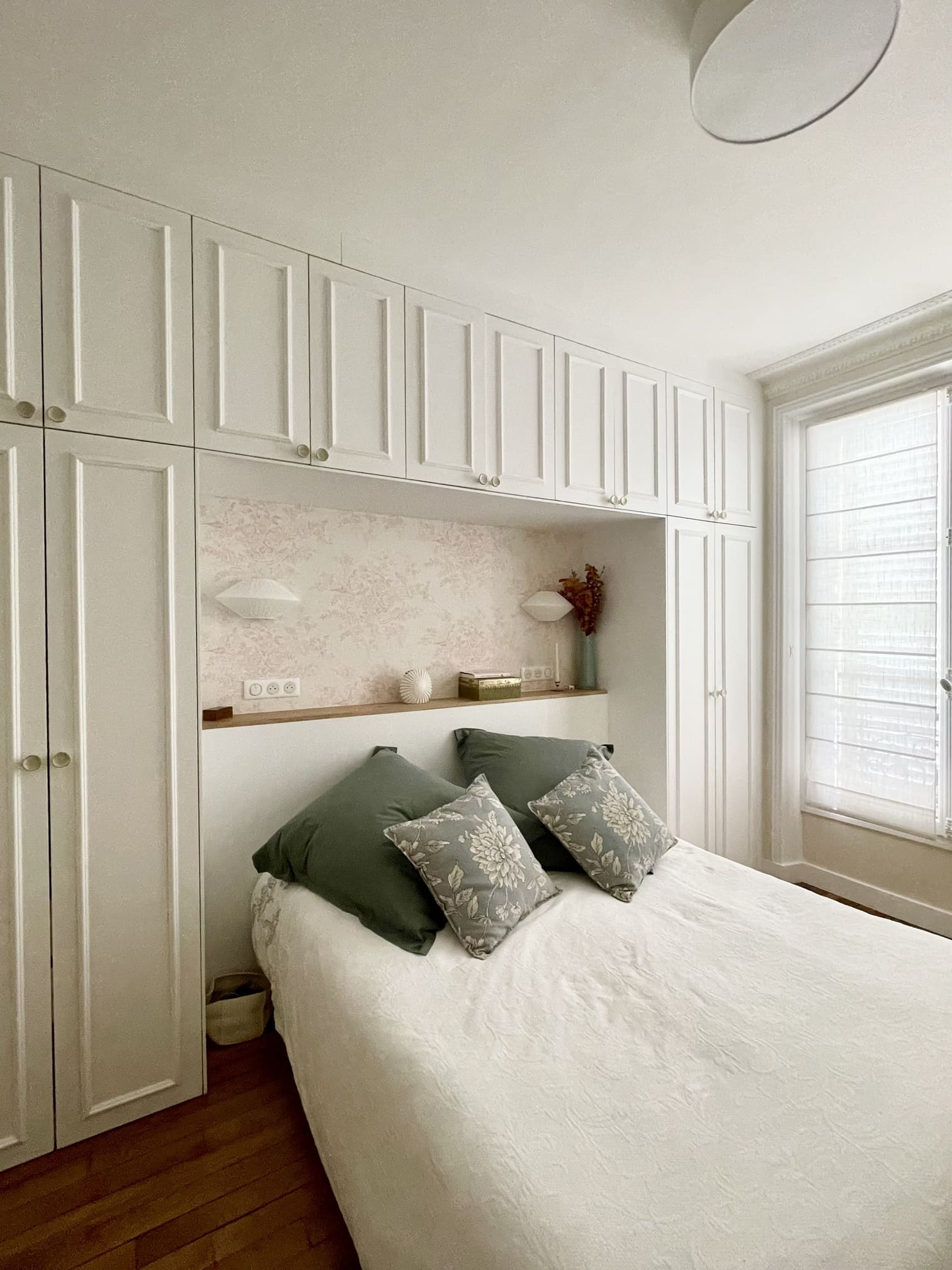 chambre avec meuble pont décoration contemporaine par Happy Pog compte instagram https://www.instagram.com/charlotte_gille/ chambre avec meuble pont décoration contemporaine par Happy Pog compte instagram https://www.instagram.com/charlotte_gille/