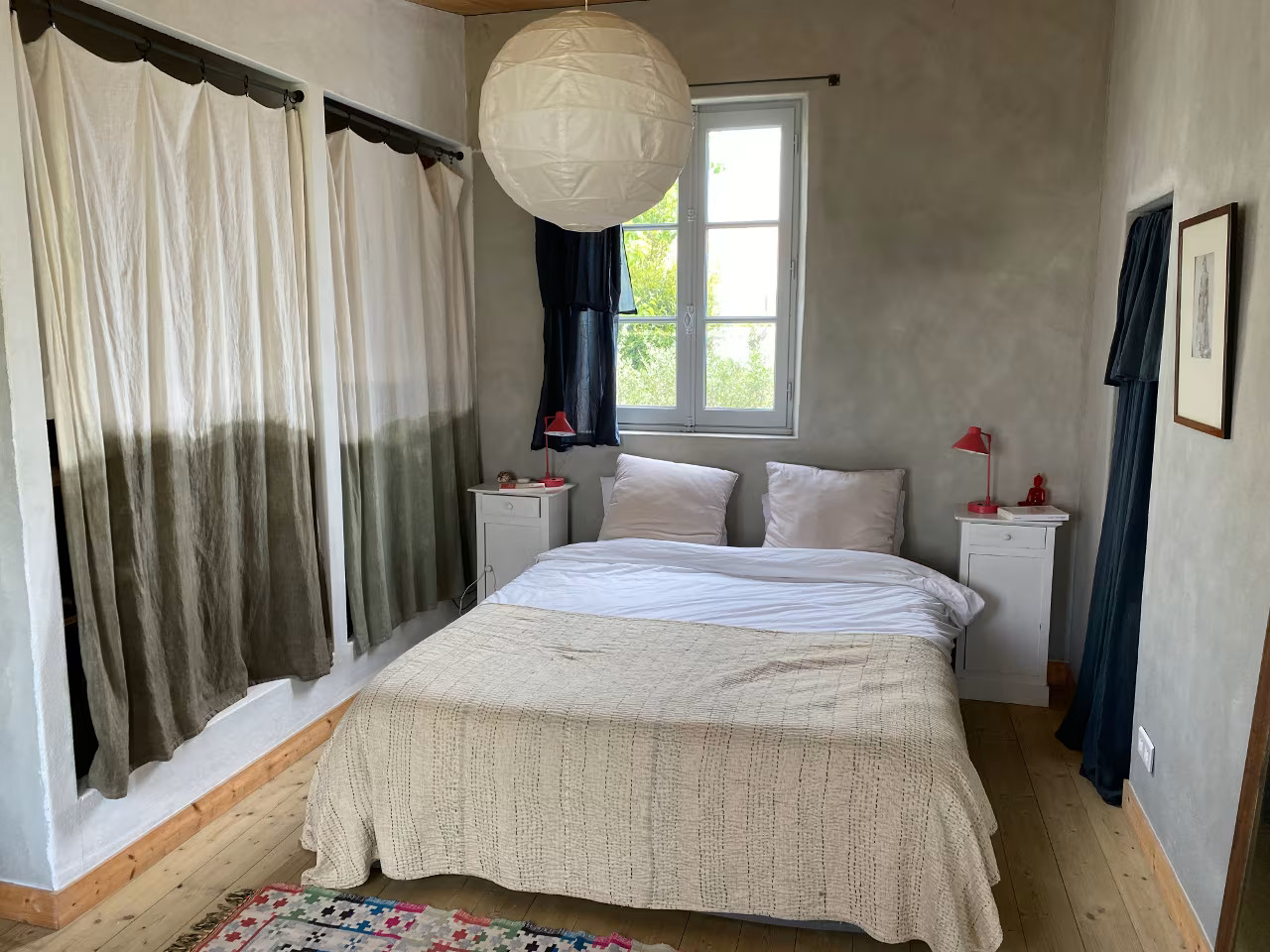 chambre murs gris