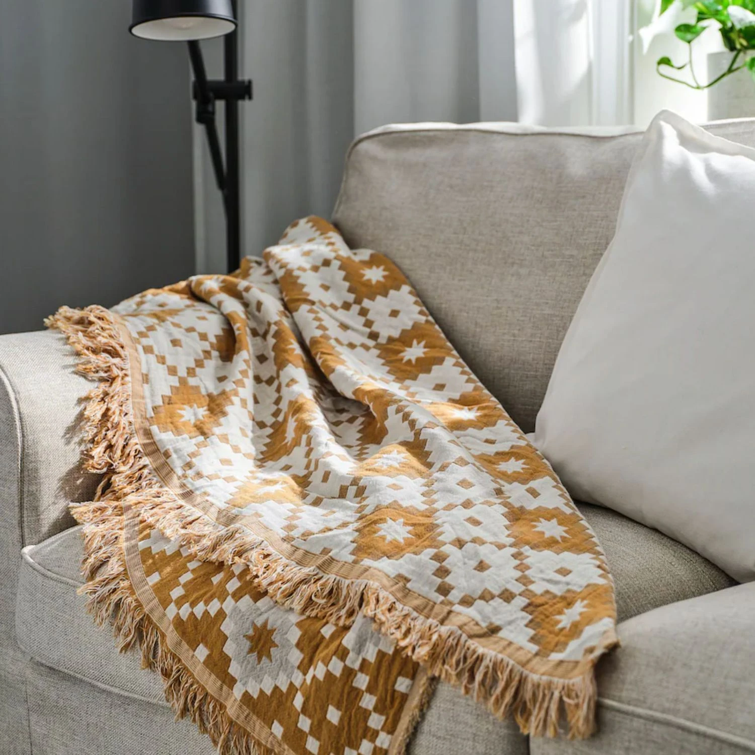 plaid jaune façon kilim