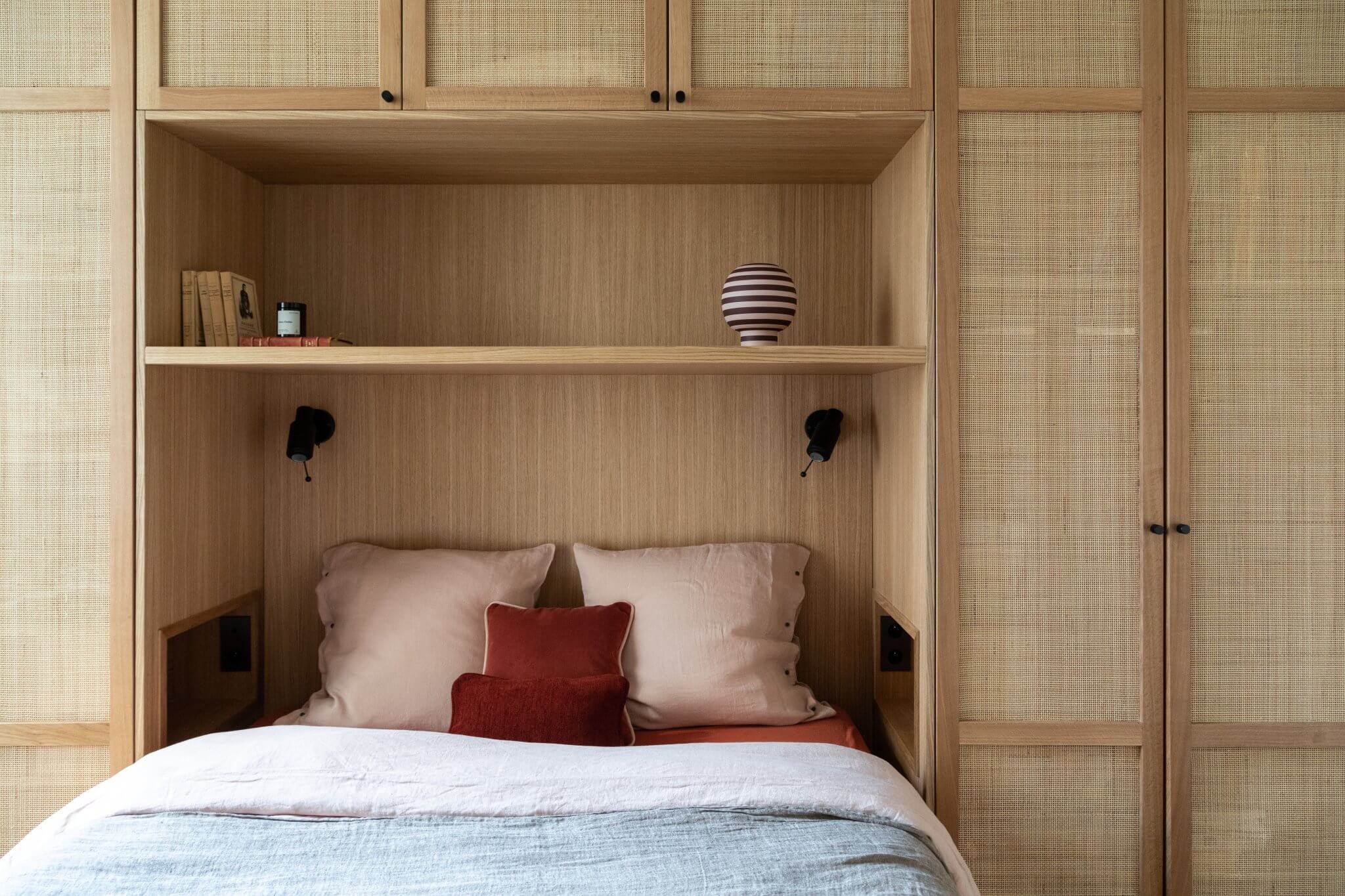 chambre avec meuble pont cannage