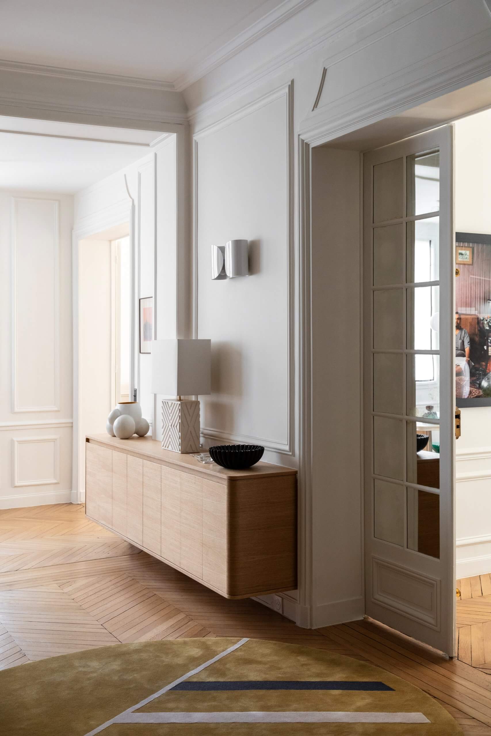 salon décoration design appartement haussmannien Paris