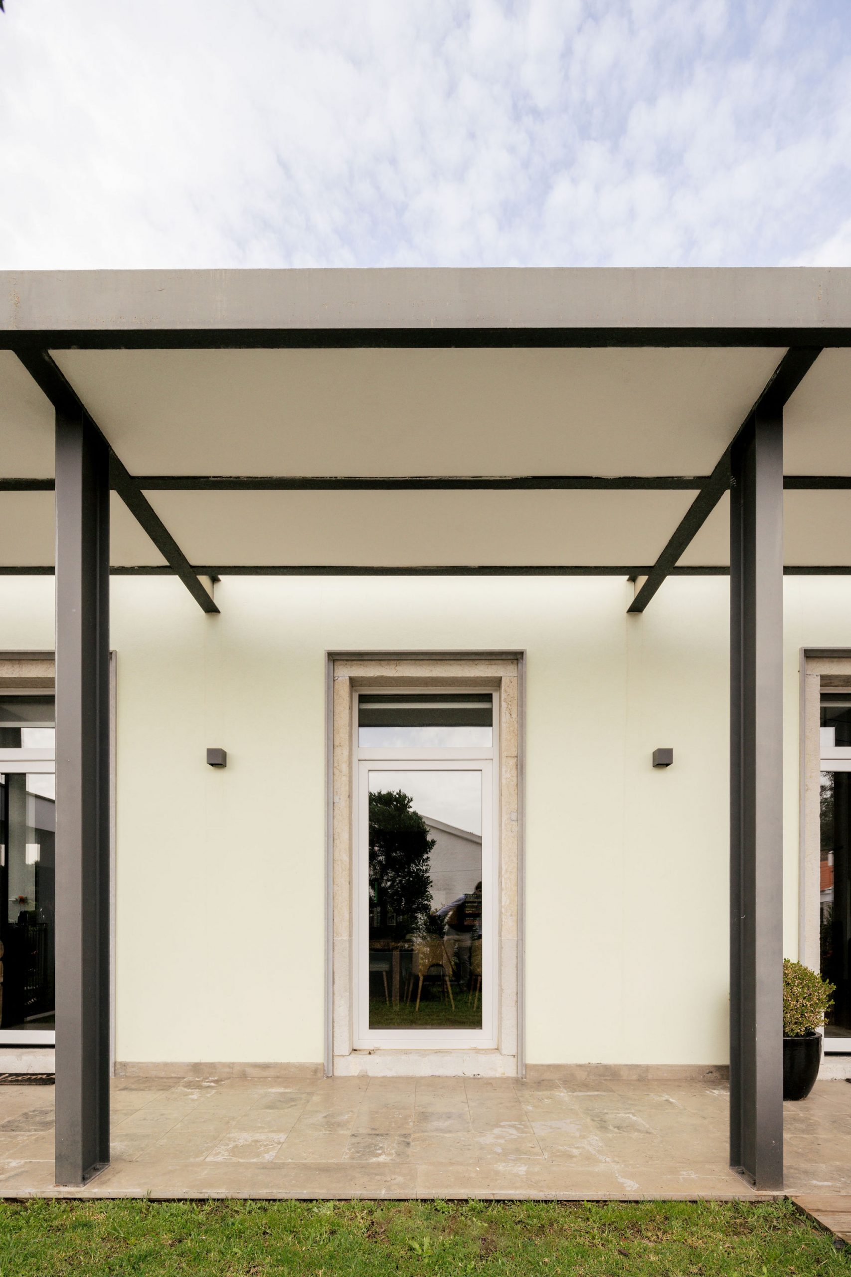 terrasse et jardin avec pergola terrasse et jardin avec pergola