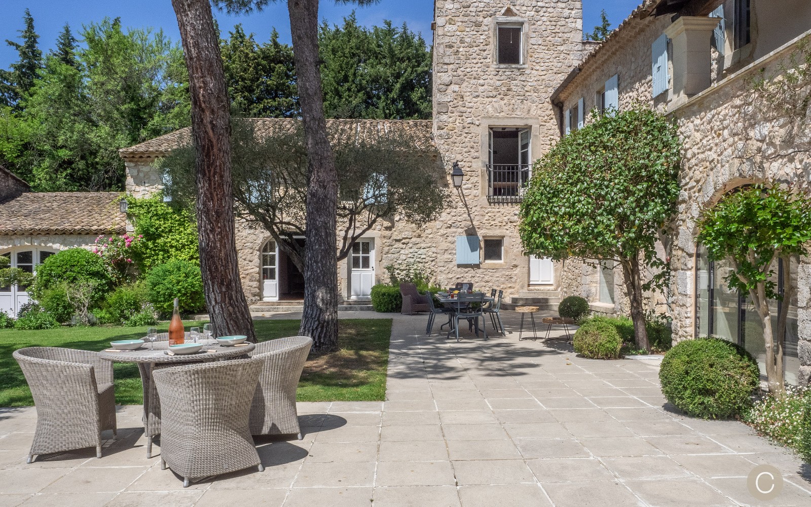 maison en pierres Drôme provençale