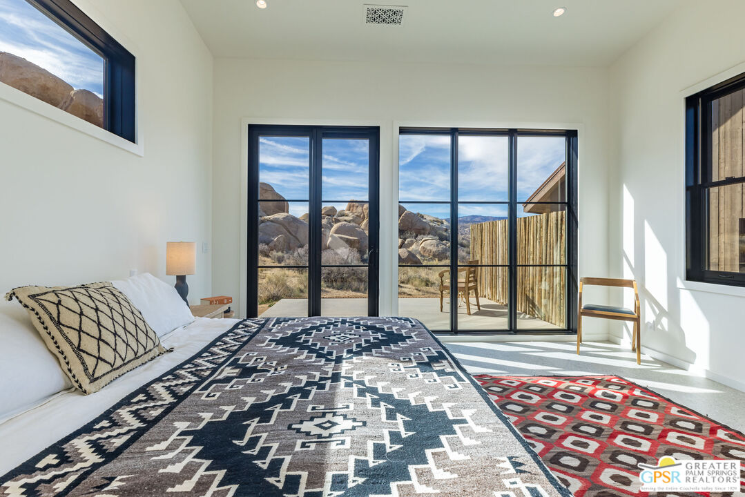 chambre avec fenêtre double