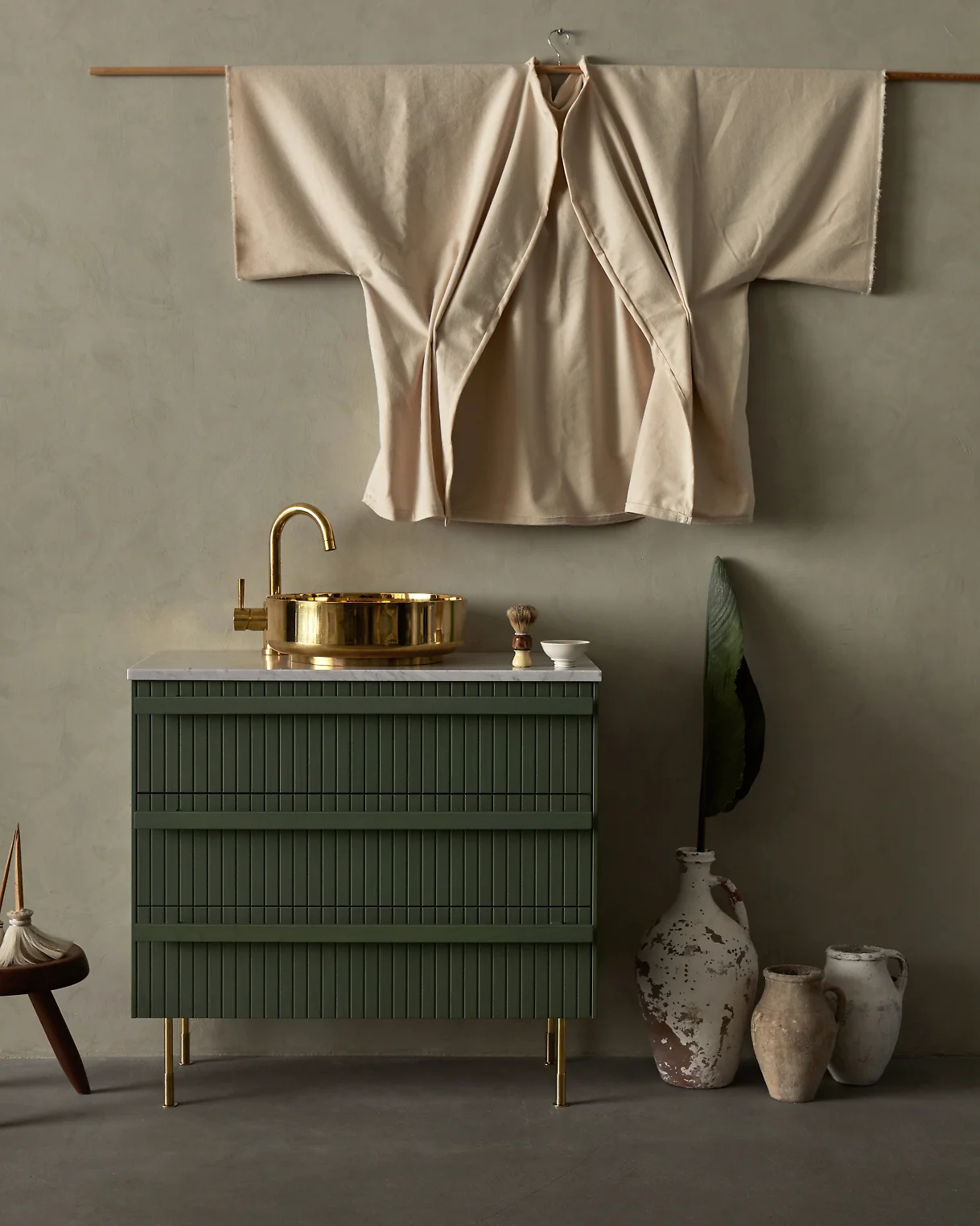 salle de bain verte mobilier IKEA upgradé par Superfront