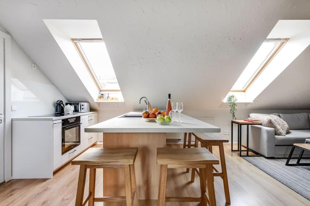 cuisine mansardée avec velux