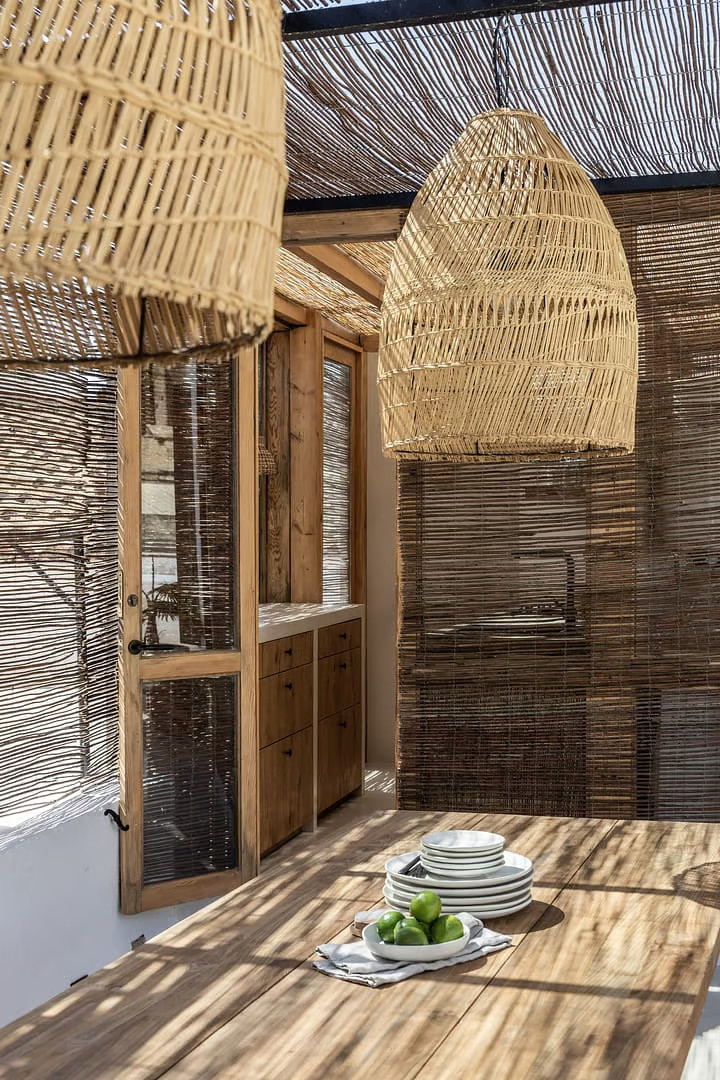 salle à manger terrasse avec pergola