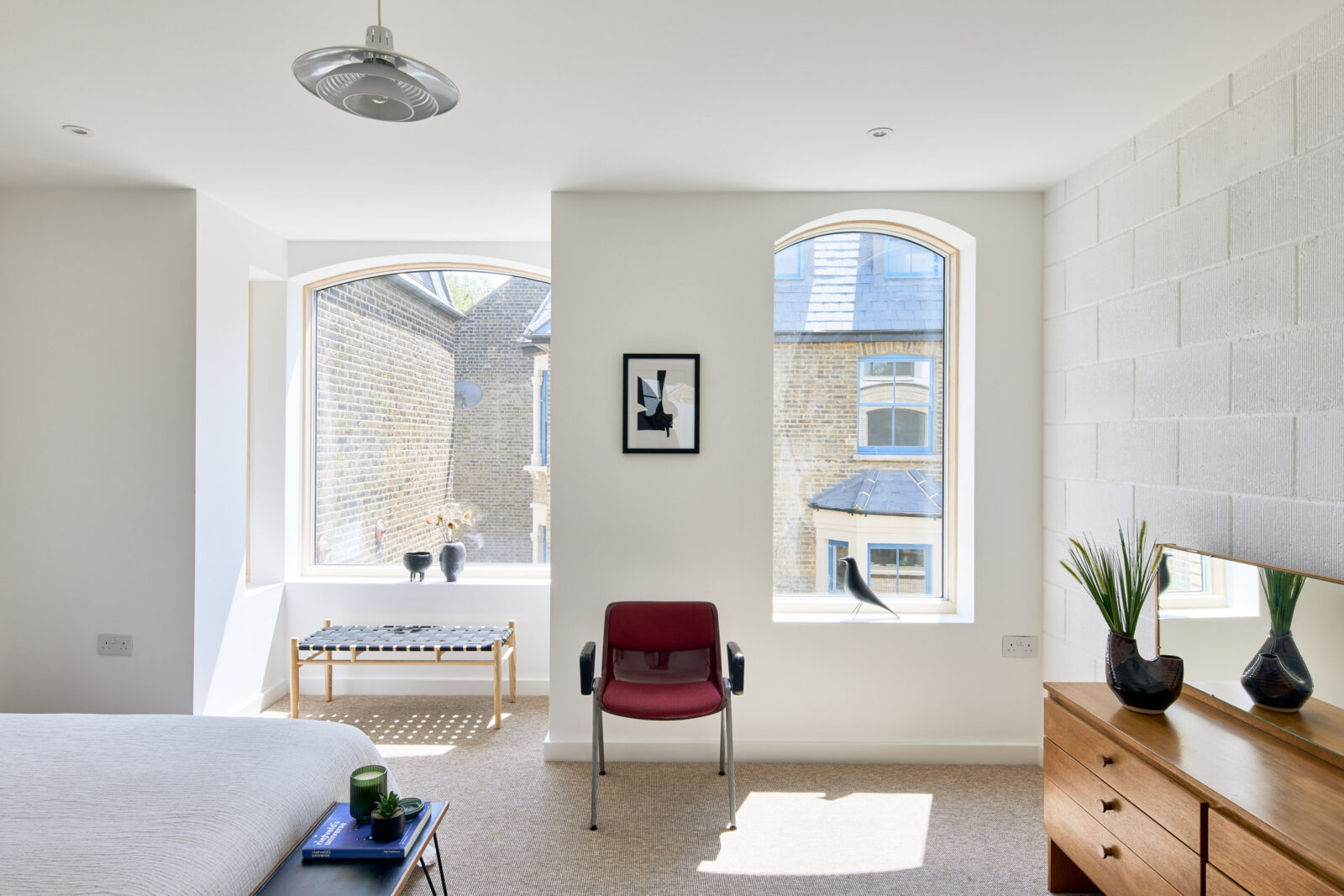 chambre avec deux fenêtres chambre avec deux fenêtres