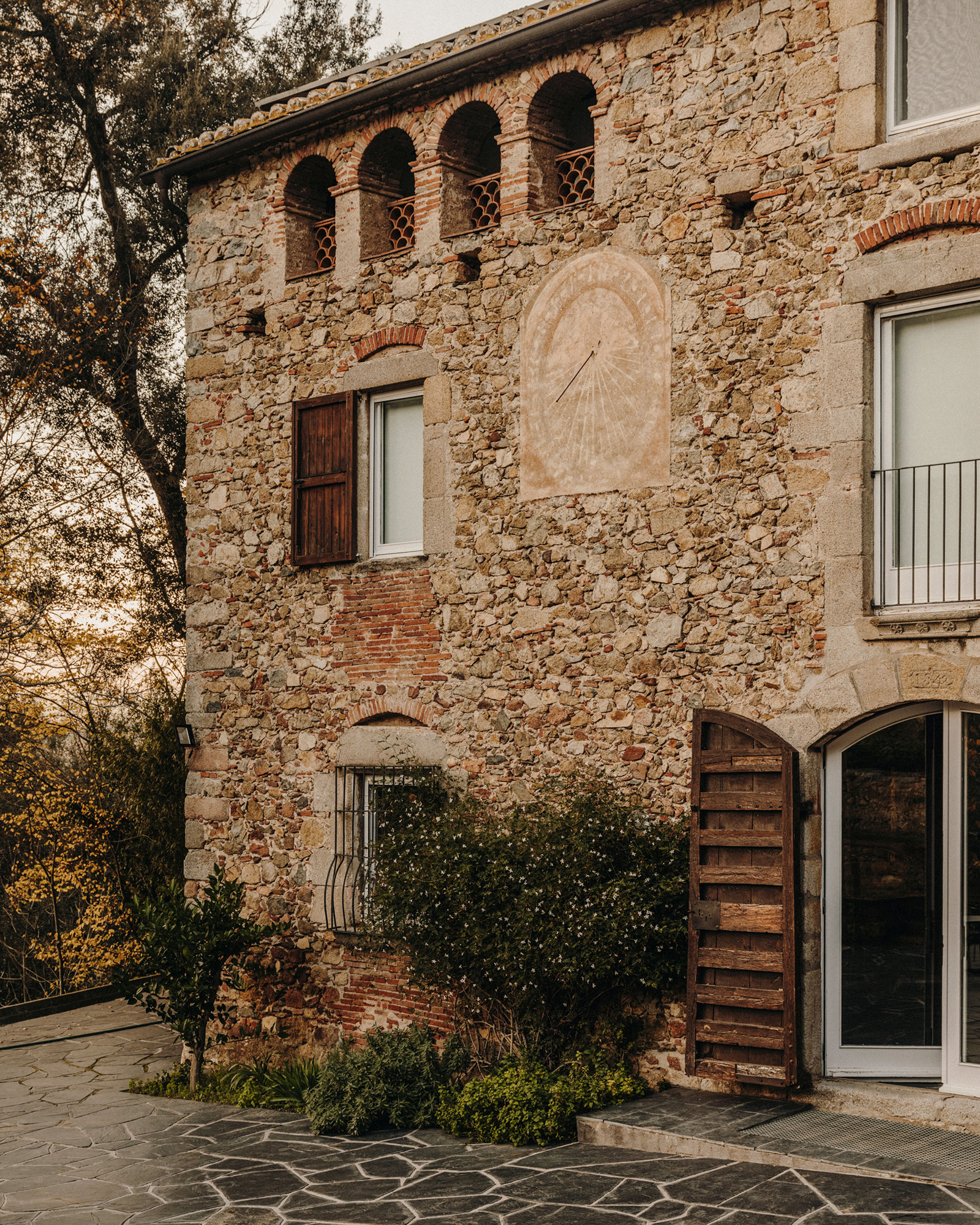 maison en pierres anciennes rénovée Paratgea Espagne