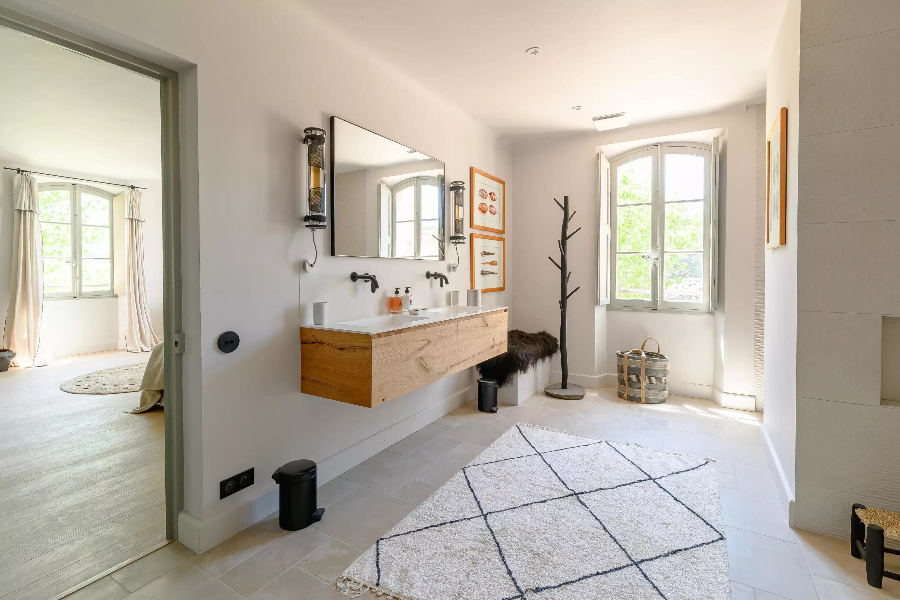 salle de bain design maison Provence Bastide Bellavista salle de bain design maison Provence Bastide Bellavista