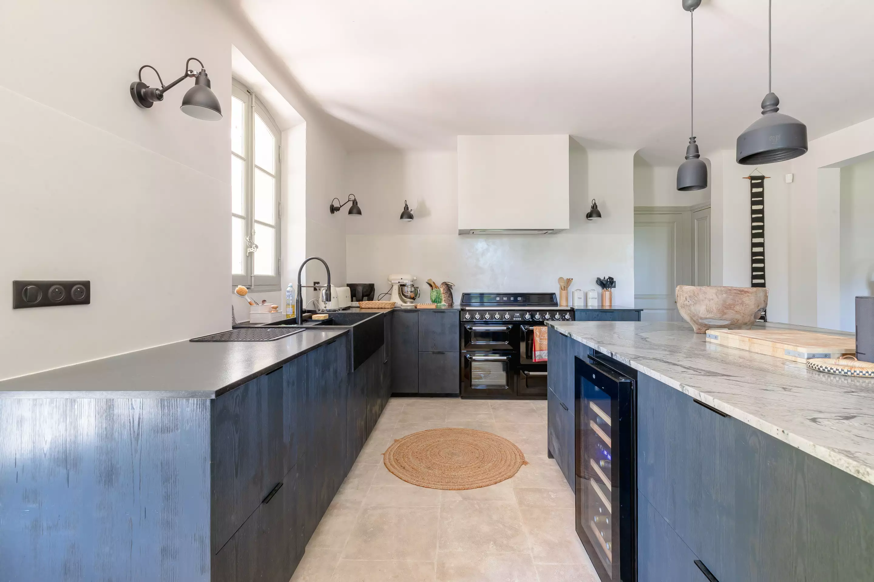 cuisine avec îlot maison Provence Bastide Bellavista cuisine avec îlot maison Provence Bastide Bellavista