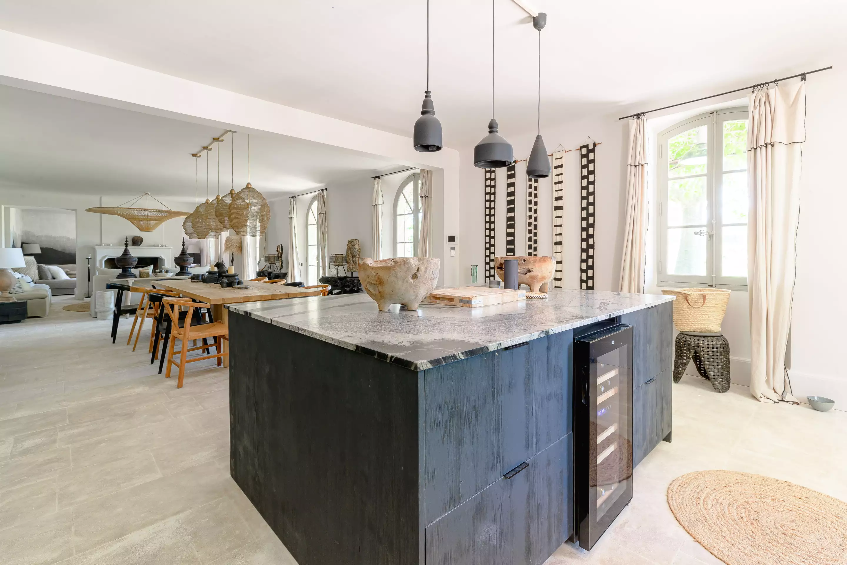 cuisine ouverte avec îlot maison Provence Bastide Bellavista cuisine ouverte avec îlot maison Provence Bastide Bellavista