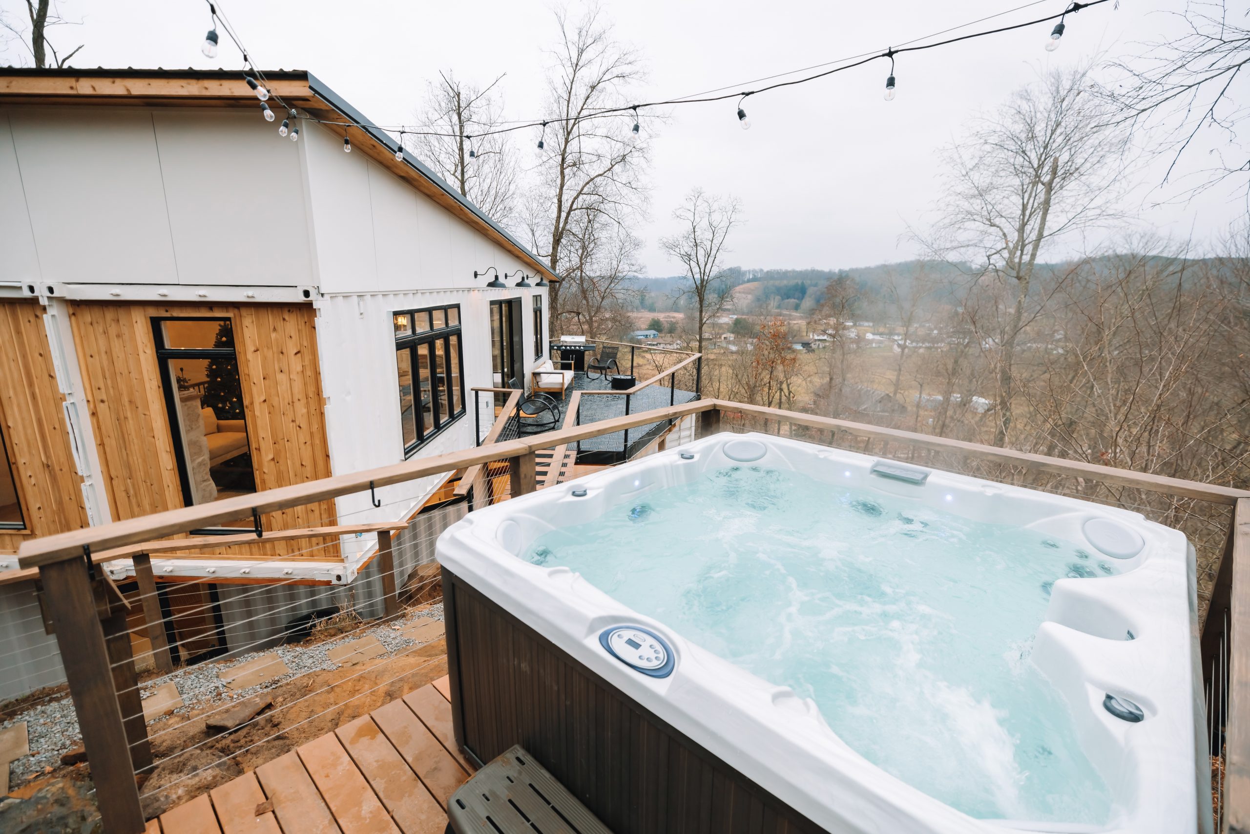 maison container Overlook Box Hop avec jacuzzi