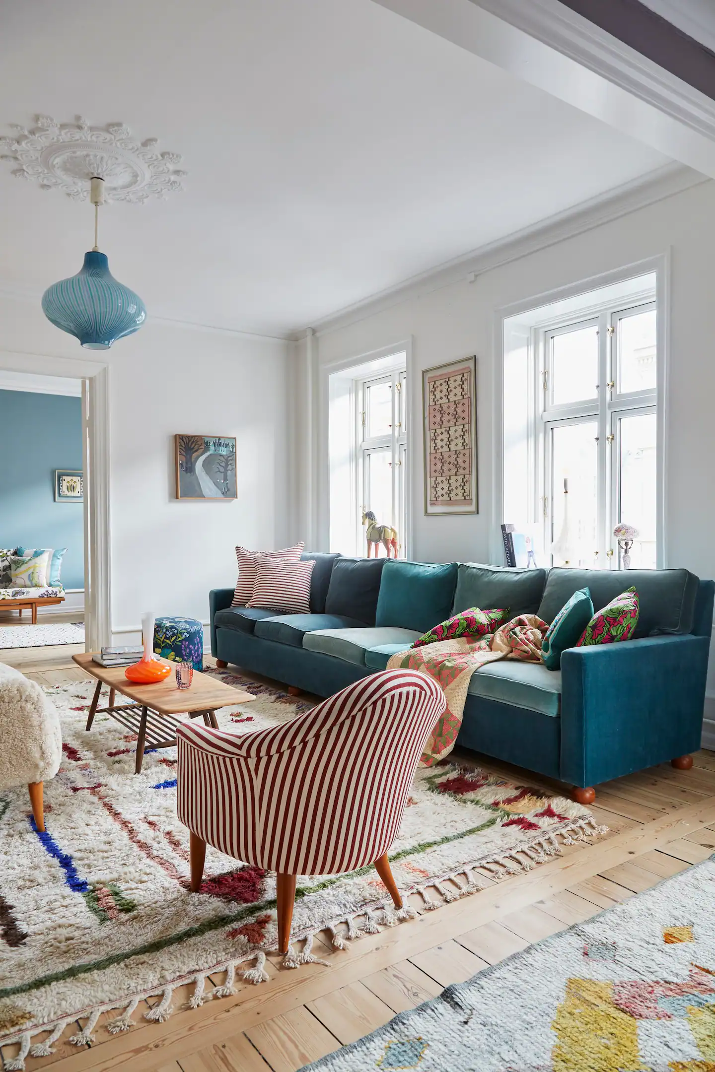 salon appartement Copenhague décoration scandinave et colorée