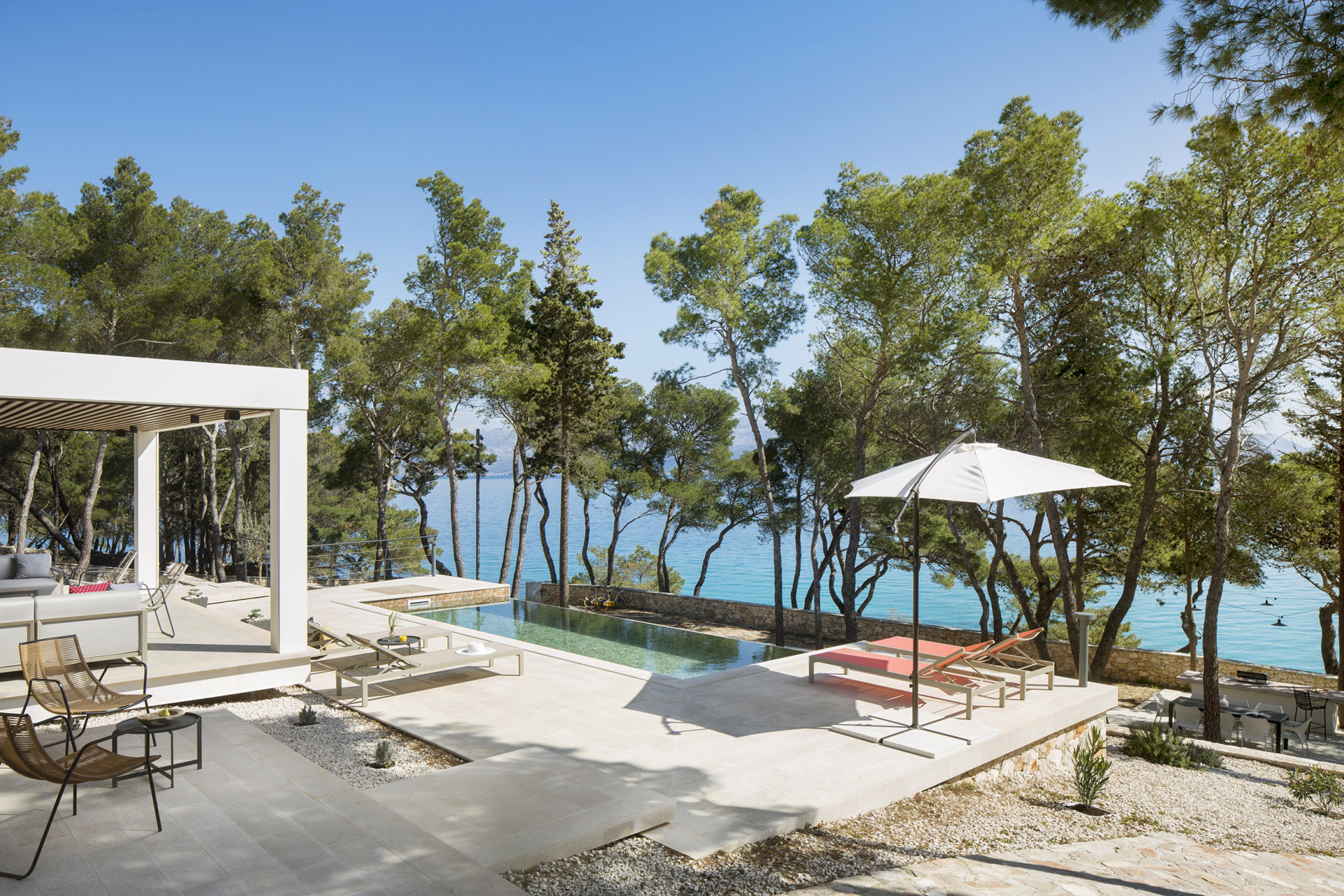 terrasse avec pergola maison contemporaine avec piscine vue mer terrasse avec pergola maison contemporaine avec piscine vue mer