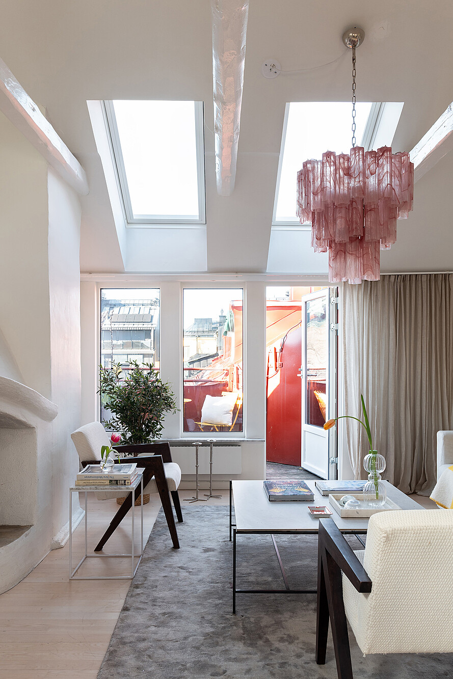 salon appartement sous les toits avec cheminée décoration contemporaine salon appartement sous les toits avec cheminée décoration contemporaine