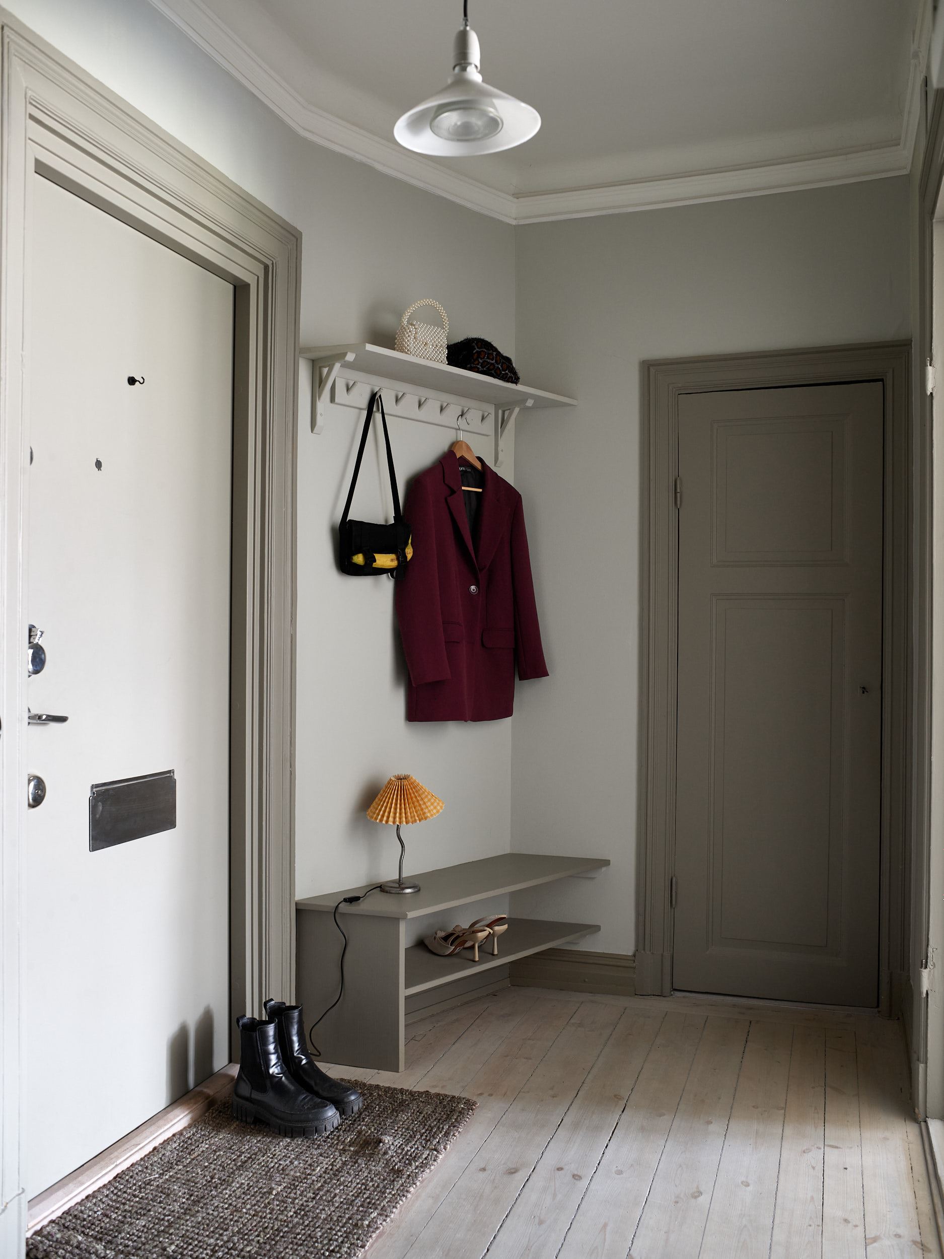 entrée avec porte-manteau et rangement chaussures entrée avec porte-manteau et rangement chaussures
