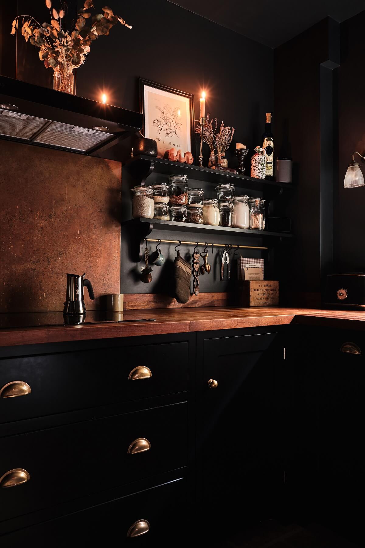 cuisine deVOL noire