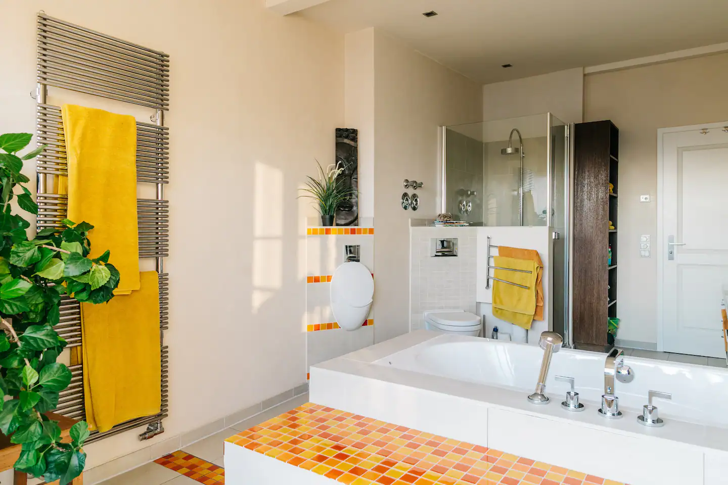 salle de bain orange et blanche loft vintage salle de bain orange et blanche loft vintage