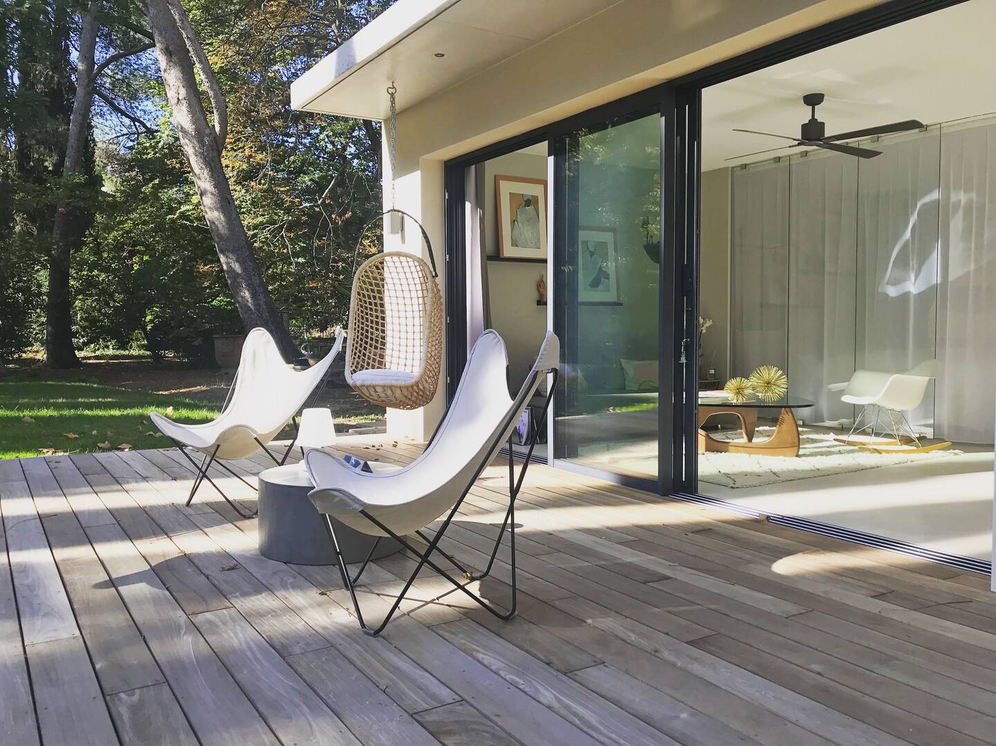 terrasse maison avec piscine décoration design Montpellier La Roselière terrasse maison avec piscine décoration design Montpellier La Roselière